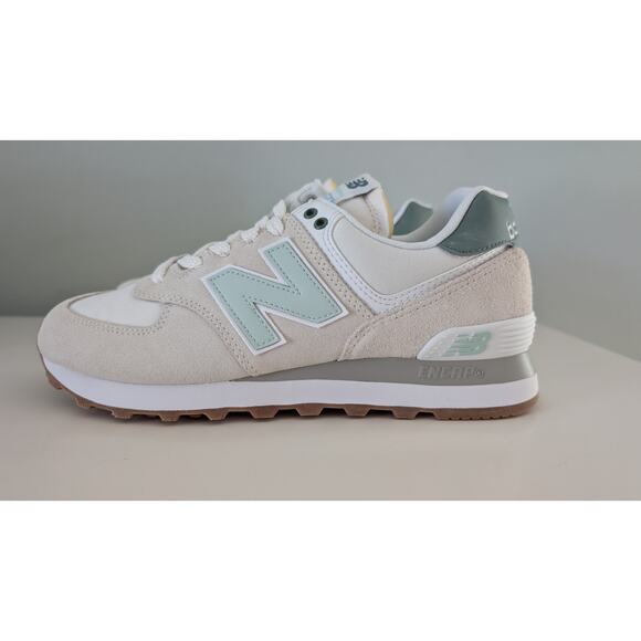 New Balance Women's 574 Classics Sea Salt with New Spruce Sneakers NEW! - Picture 4 of 9